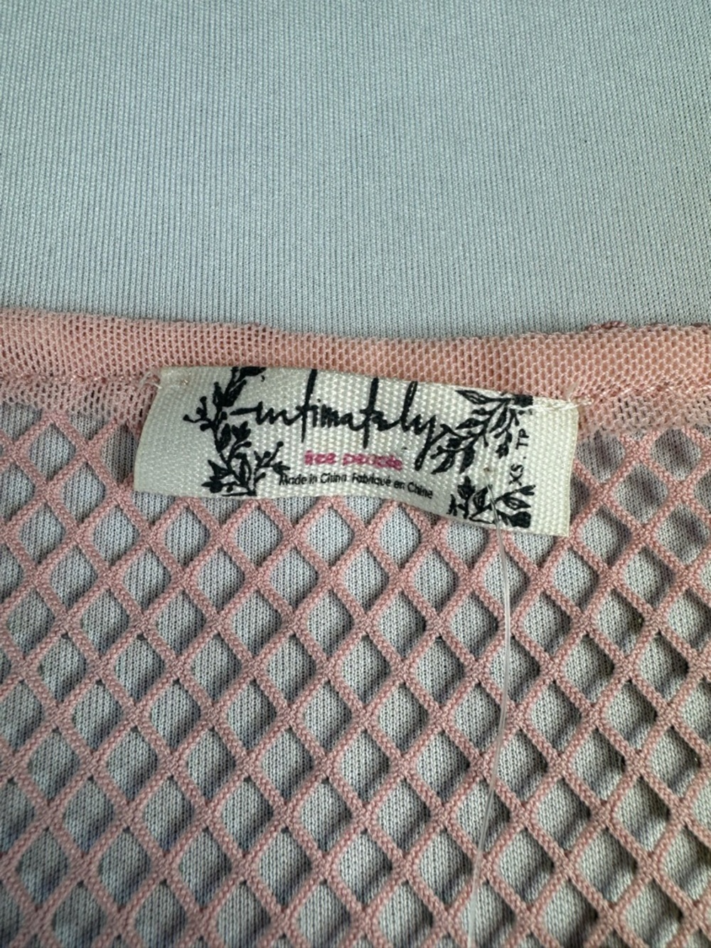 Free People Intimately Filter Finish Cami in Pretty Petals -Size XS NWT - Picture 5 of 8
